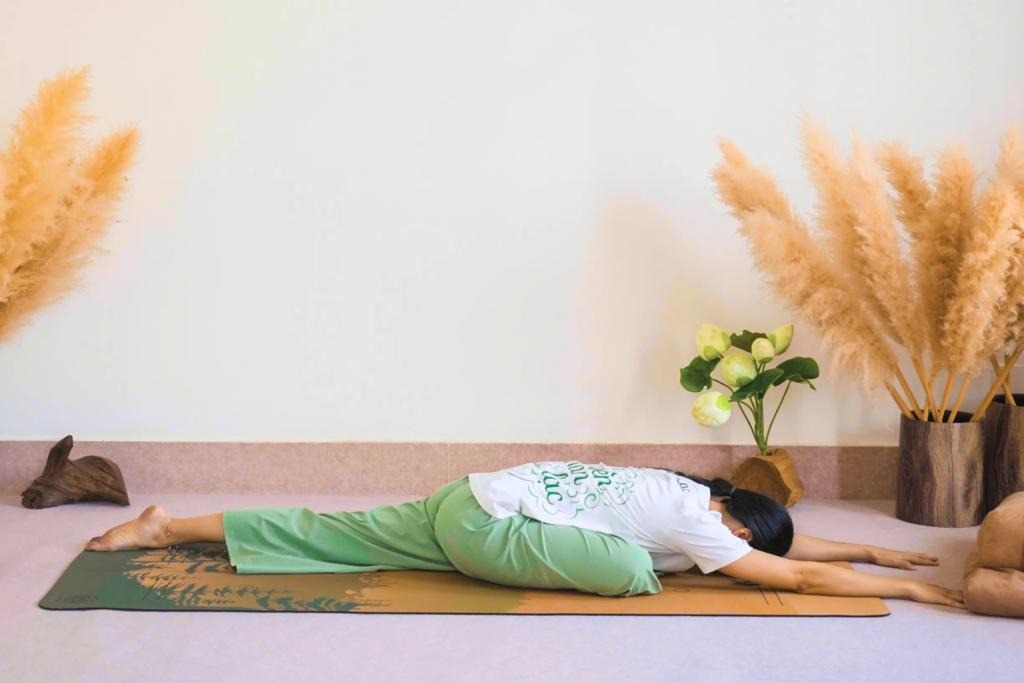 yoga for office worker