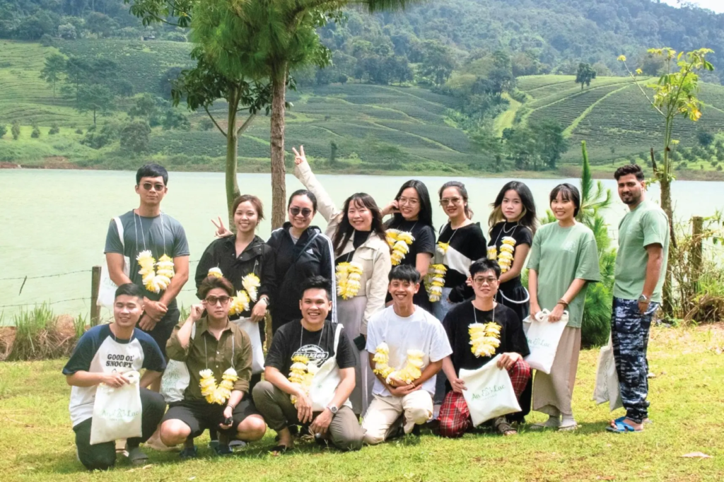 retreat yoga meditation vietnam